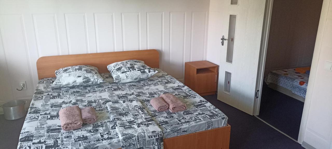 Malibu Guest House Kapchagay Εξωτερικό φωτογραφία