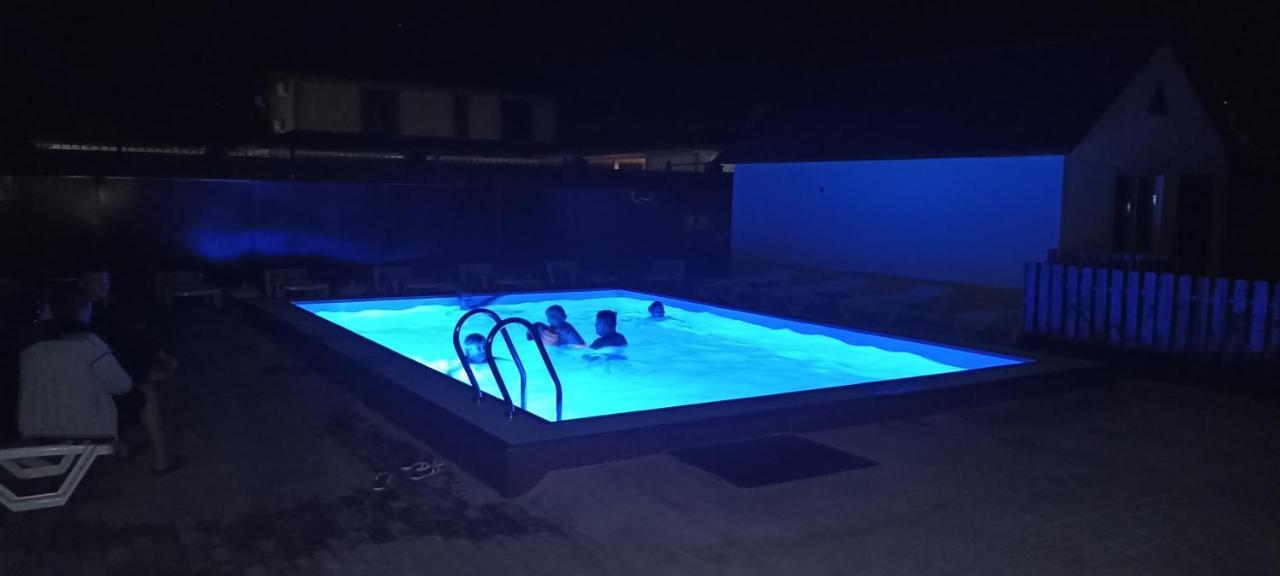 Malibu Guest House Kapchagay Εξωτερικό φωτογραφία