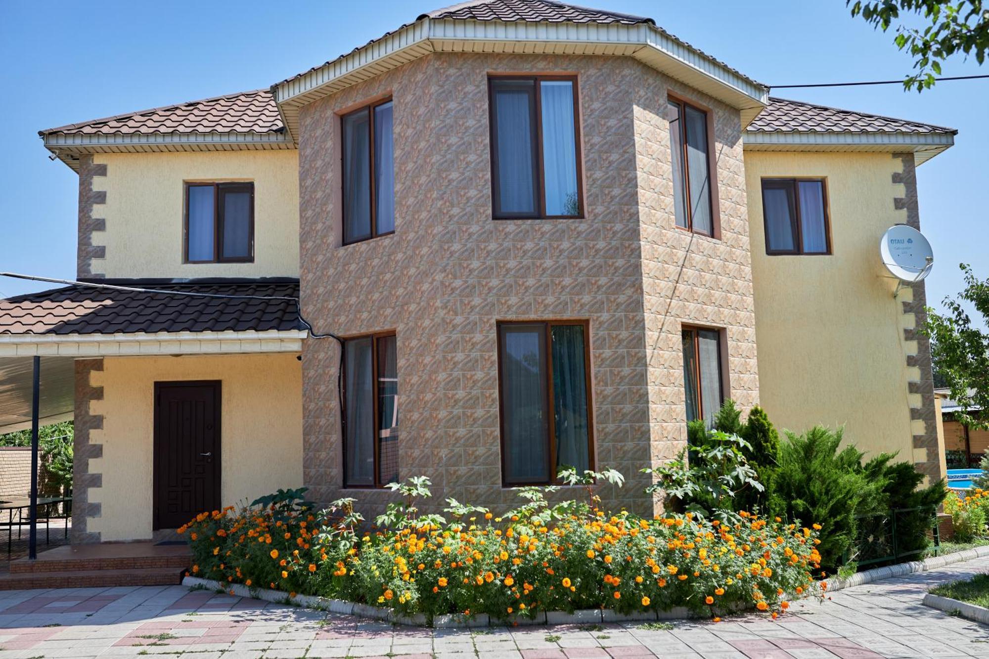 Malibu Guest House Kapchagay Εξωτερικό φωτογραφία