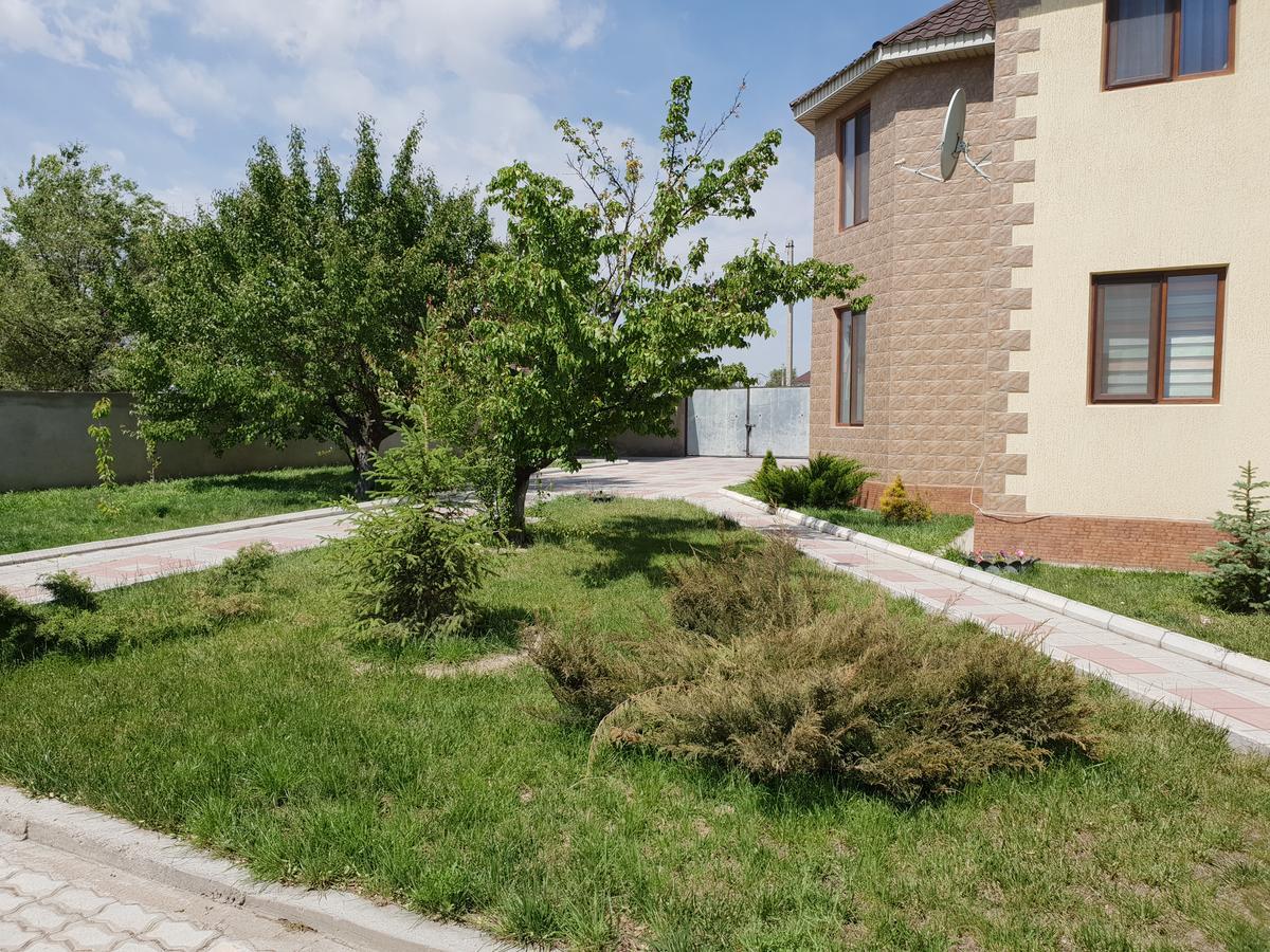 Malibu Guest House Kapchagay Εξωτερικό φωτογραφία