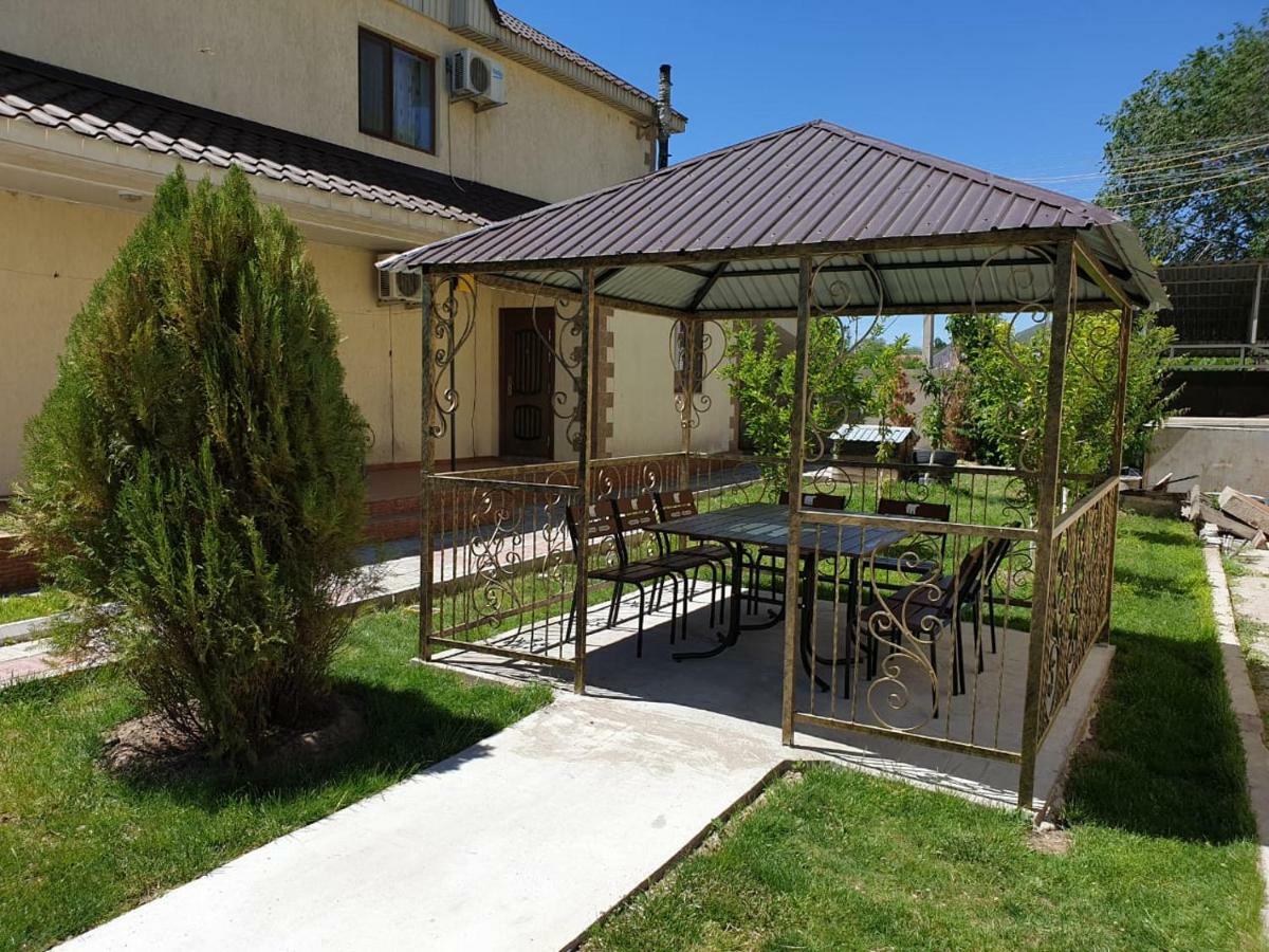 Malibu Guest House Kapchagay Εξωτερικό φωτογραφία